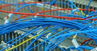 Elektroinstallation Bus: Systeme und Anwendung